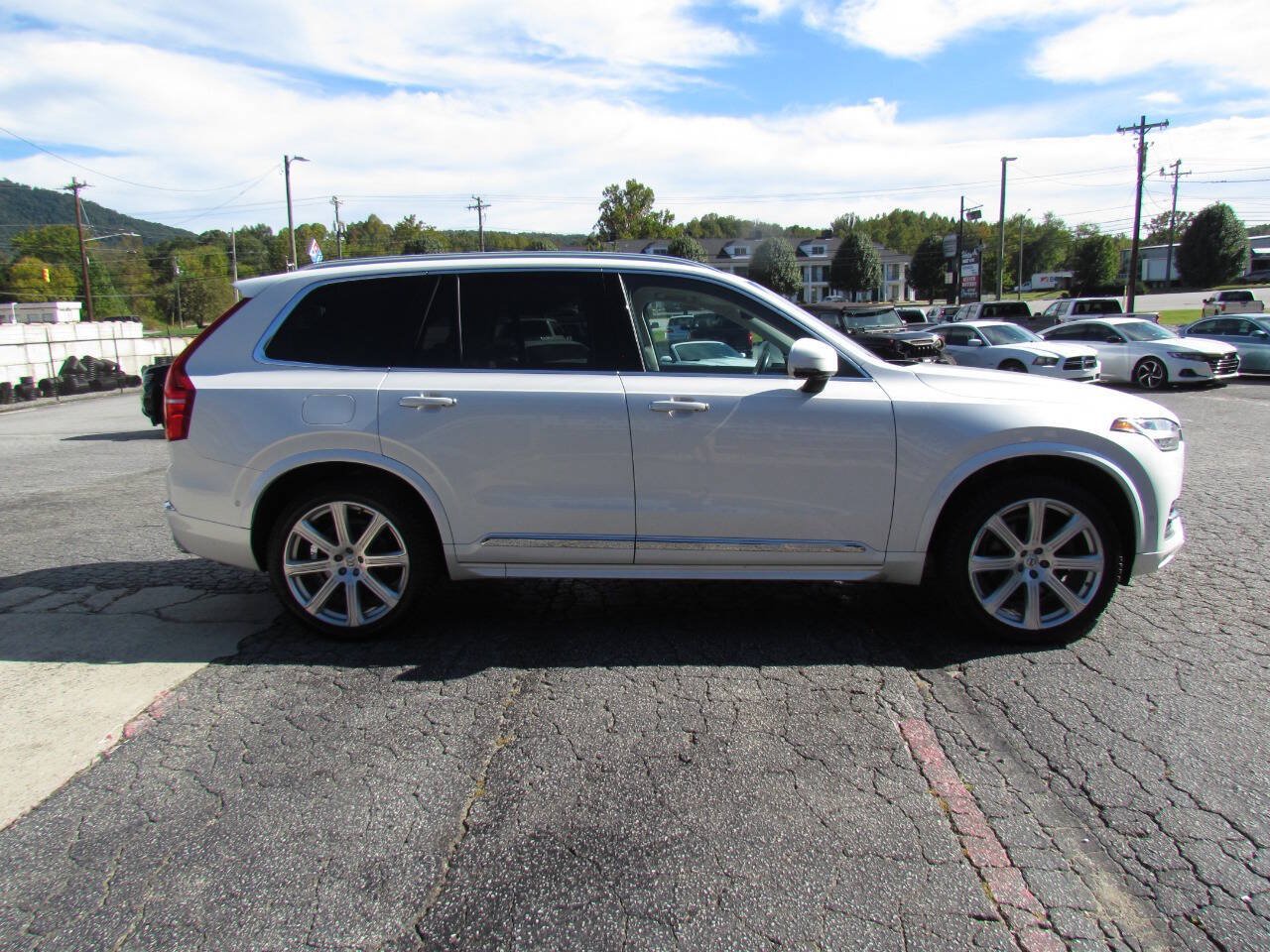 Used 2017 Volvo XC90 T6 Inscription w/ Vision Package AWD/4WD image 6