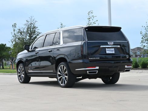Used 2025 Cadillac Escalade ESV Premium Luxury Platinum AWD/4WD image 7