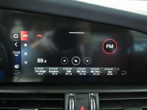 Used 2022 Alfa Romeo Giulia Veloce image 31