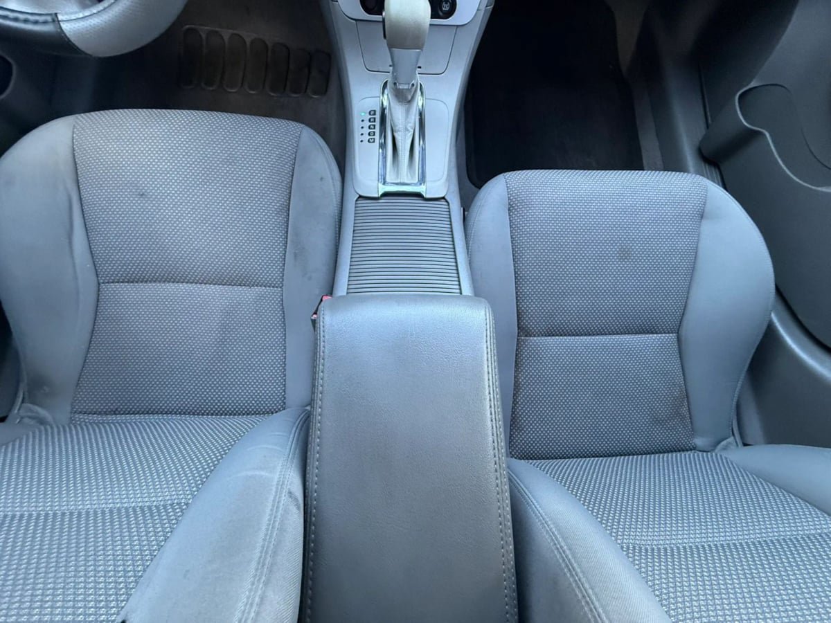 Used 2011 Chevrolet Malibu LT FWD image 47