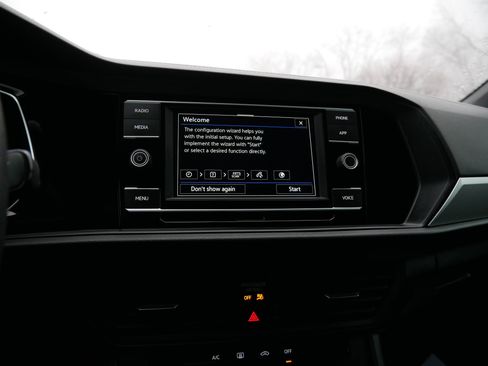 Used 2022 Volkswagen Jetta Sport image 27