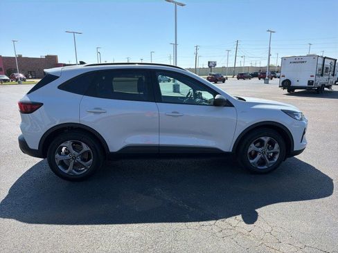 Used 2025 Ford Escape ST-Line image 6