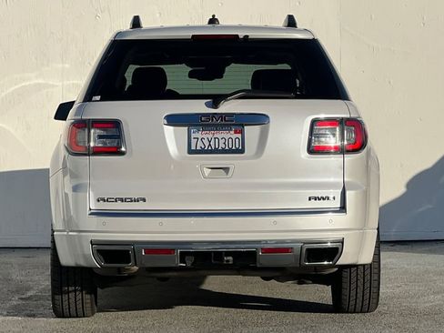 Used 2016 GMC Acadia Denali image 4