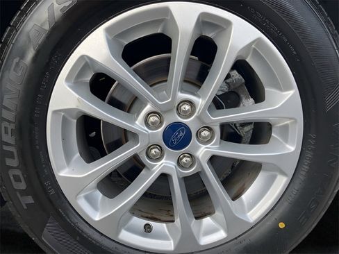 Used 2022 Ford Escape SE w/ Convenience Package image 9