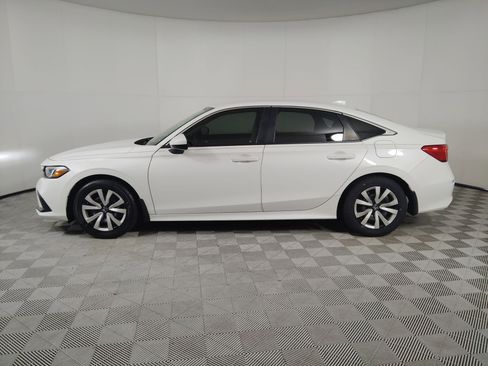 Certified 2023 Honda Civic LX image 2