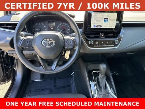 Used 2025 Toyota Corolla LE FWD image 17