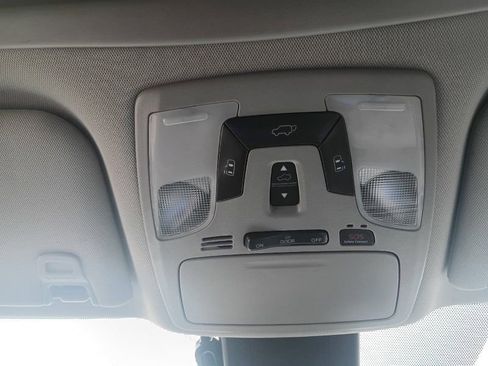 Used 2020 Toyota Sienna XLE FWD image 15