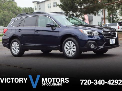 Used 2018 Subaru Outback 2.5i Premium AWD/4WD image 1