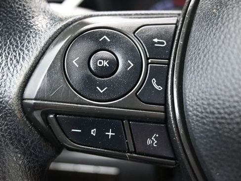 Used 2022 Toyota Corolla LE image 17