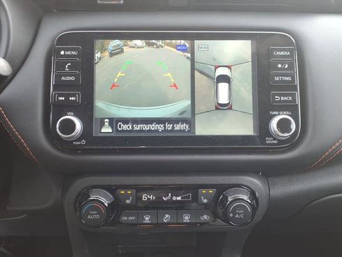 Used 2024 Nissan Kicks SR w/ SR Premium Package image 11