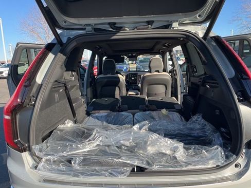 New 2026 Volvo XC90 B6 Plus w/ Protection Package Premier AWD/4WD image 24