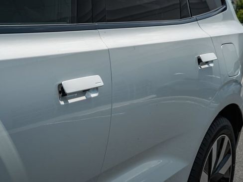 New 2026 Volvo EX90 Ultra AWD/4WD image 16