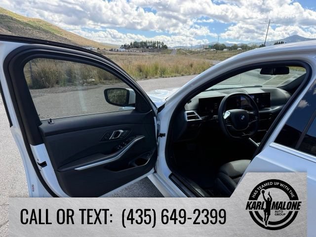 Used 2025 BMW 330i xDrive Sedan AWD/4WD image 12
