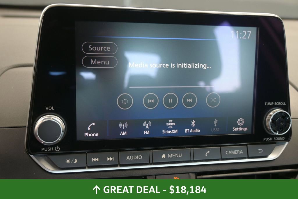 Used 2024 Nissan Altima 2.5 SV FWD image 32