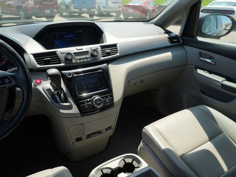 Used 2015 Honda Odyssey EX-L image 20