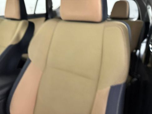 Used 2016 Toyota RAV4 XLE AWD/4WD image 12