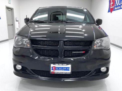 Used 2018 Dodge Grand Caravan GT image 4