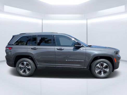 Used 2022 Jeep Grand Cherokee Limited 4xe AWD/4WD image 2