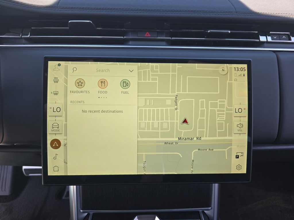 New 2026 Land Rover Range Rover SE AWD/4WD image 23