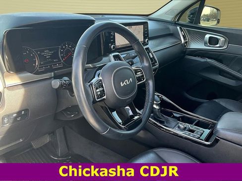 Used 2022 Kia Sorento SX image 17