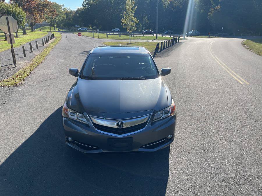 Used 2013 Acura ILX w/ Technology Package FWD image 15