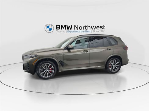 New 2026 BMW X5 xDrive50e w/ M Sport Package AWD/4WD image 10