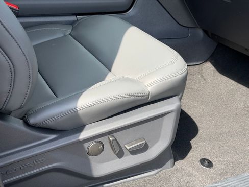 New 2026 Ford Expedition Active RWD image 9