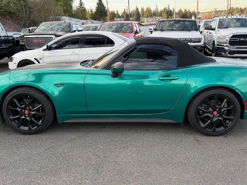 Used 2017 FIAT 124 Spider Abarth RWD image 2