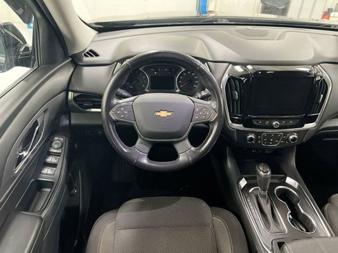 Used 2018 Chevrolet Traverse LT FWD image 11