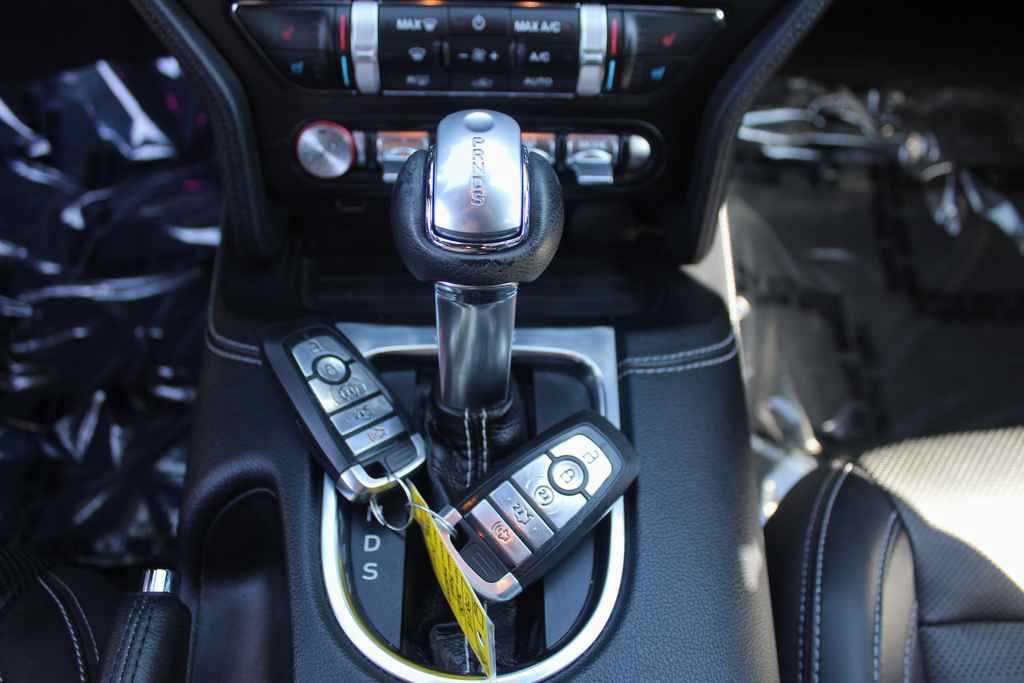 Used 2020 Ford Mustang Premium w/ Equipment Group 201A RWD image 20