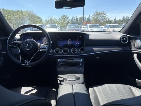 Used 2023 Mercedes-Benz E 350 4MATIC Sedan image 16