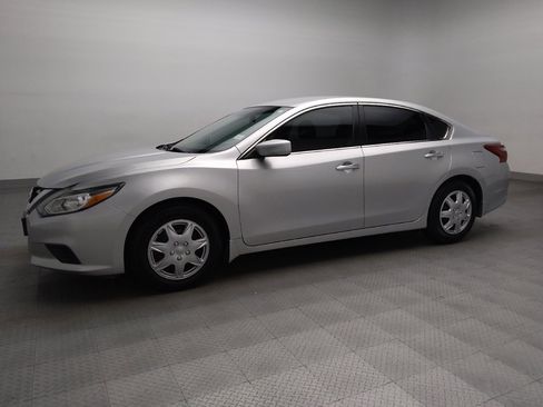 Used 2018 Nissan Altima 2.5 S w/ S Convenience Package image 2