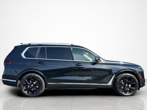 Used 2025 BMW X7 xDrive40i AWD/4WD image 6