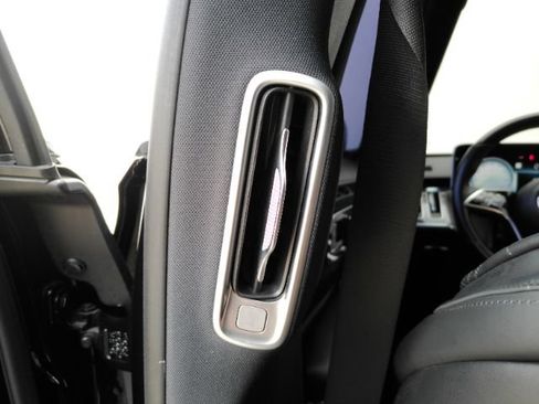 Used 2023 Mercedes-Benz S 580 4MATIC Sedan w/ AMG Line image 36