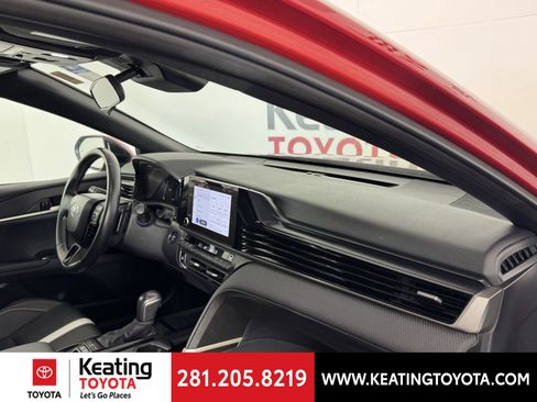Used 2025 Toyota Camry SE image 20