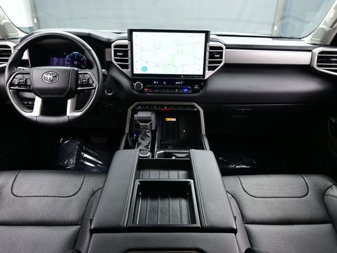 Used 2024 Toyota Tundra Limited image 17