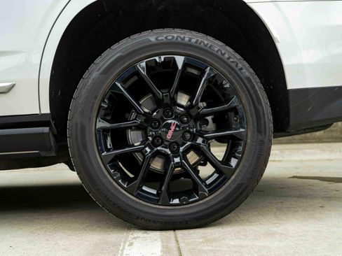 Used 2023 GMC Yukon Denali AWD/4WD image 14