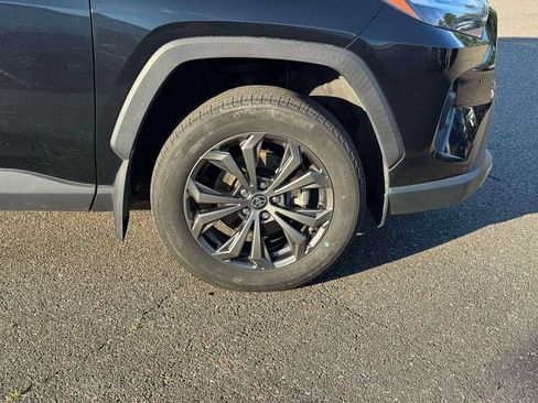 Used 2023 Toyota RAV4 Limited AWD/4WD image 9