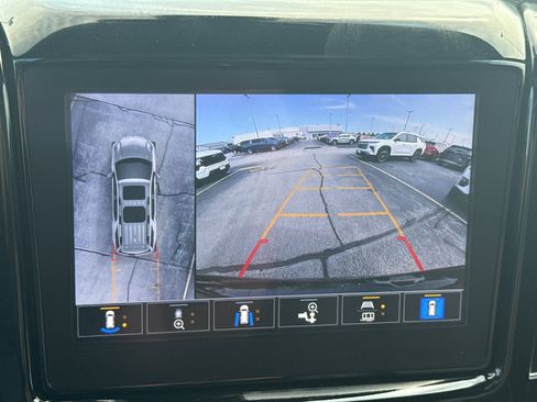 Certified 2022 Chevrolet Traverse Premier w/ Redline Edition AWD/4WD image 19