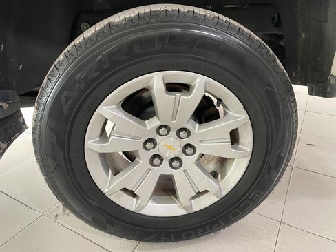 Used 2017 Chevrolet Colorado LT w/ LT Convenience Package image 11