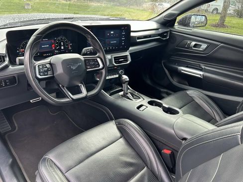 Used 2024 Ford Mustang Premium image 15