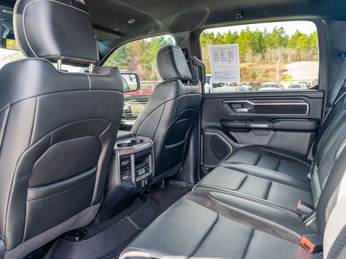 Used 2025 RAM 1500 Laramie image 17
