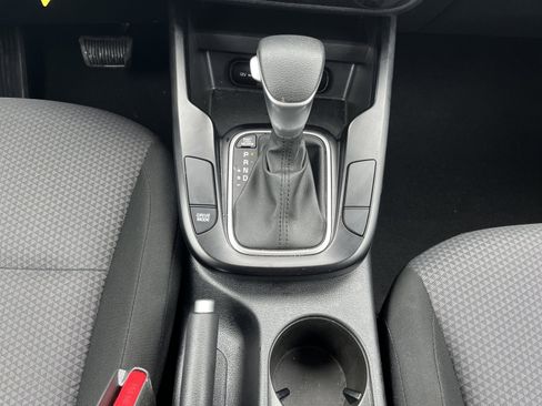 Used 2025 Kia Soul LX FWD image 28