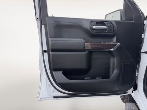 Used 2021 Chevrolet Silverado 1500 RST image 14