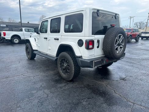 Used 2021 Jeep Wrangler Unlimited Sahara w/ Uconnect 4C Nav & Sound Group AWD/4WD image 5