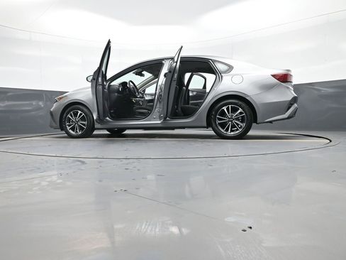 Certified 2024 Kia Forte LXS w/ LXS Technology Package image 47