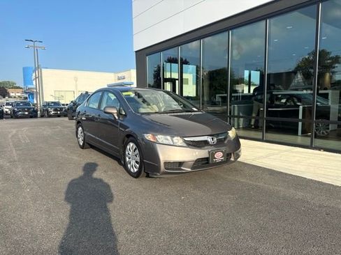Used 2011 Honda Civic LX image 1
