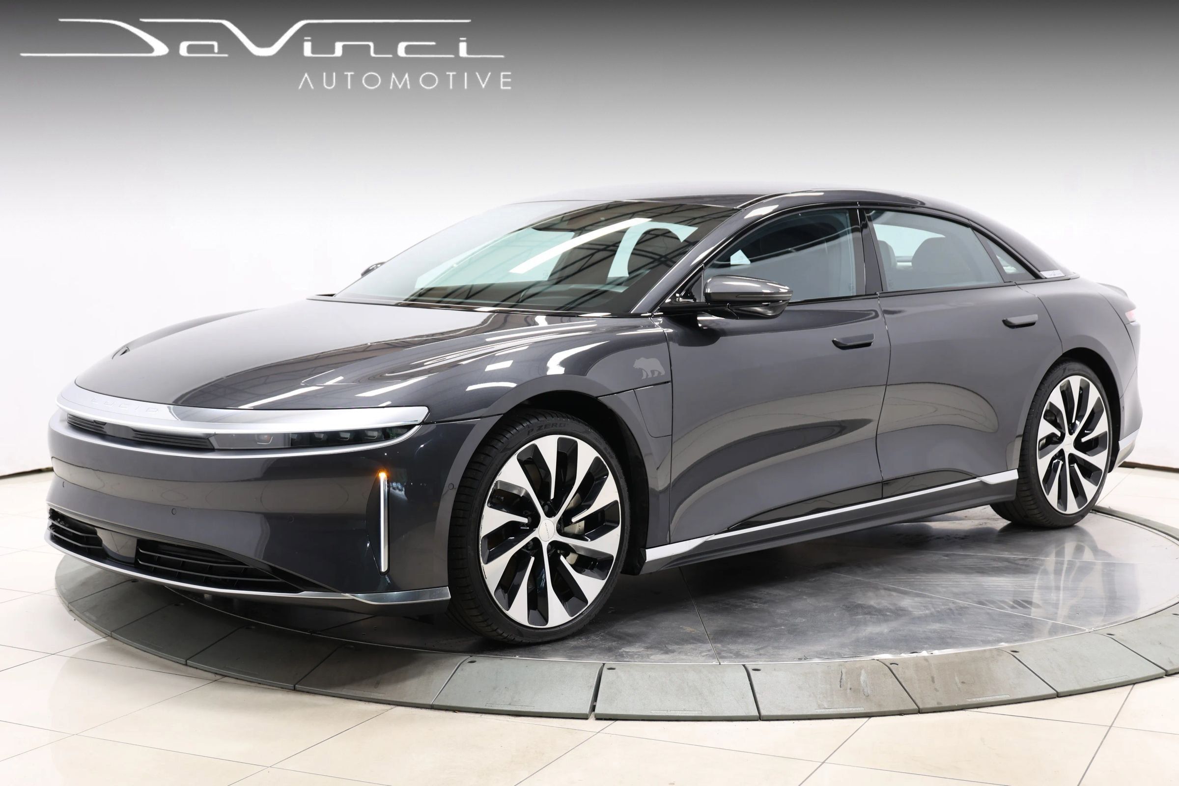 Used 2024 Lucid Air Touring AWD/4WD image 1