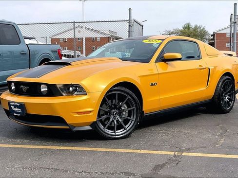 Used 2011 Ford Mustang GT Premium w/ GT Coupe Accessory Pkg 5 image 11