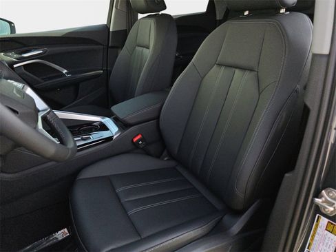 New 2025 Audi Q5 Premium image 15